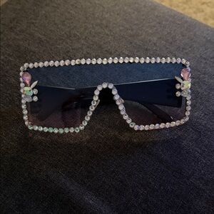 Rhinestone Embellished Oversized Shield Sunglasses - Black